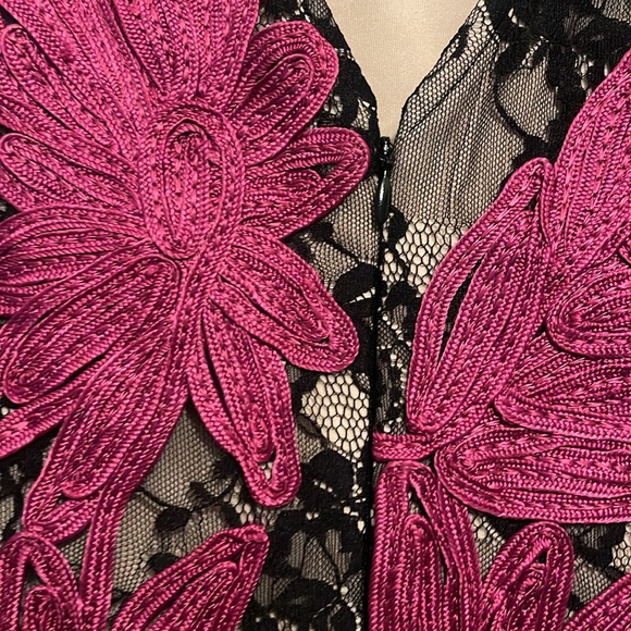 JS Collection Embroidered Lace Midi Dress in Black and Pink - Picture 11 of 12